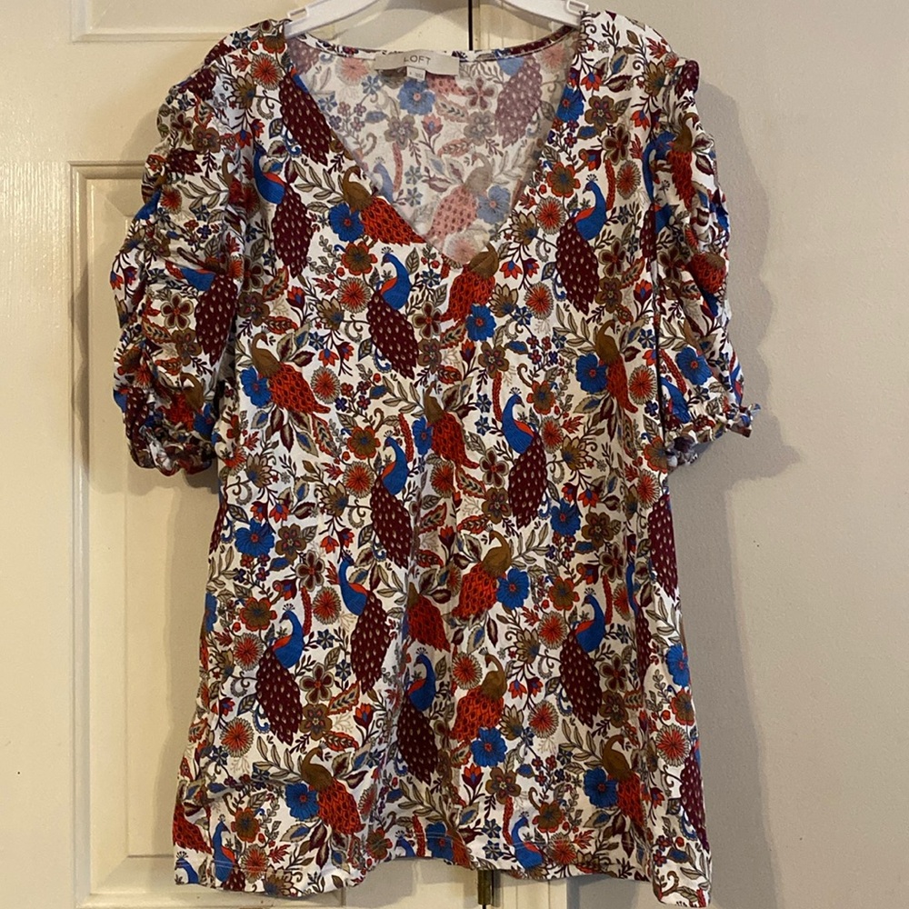Fall colors light weight top by Loft
